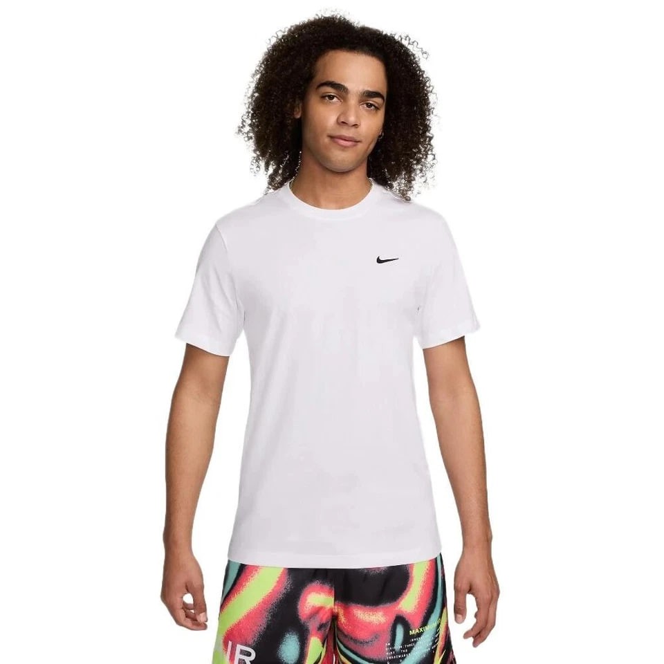 Nike Men's T-Shirt Embroidered Swoosh Athletic Short Sleeve Crew Neck Shirt