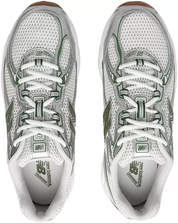 New Balance 740 Shoes